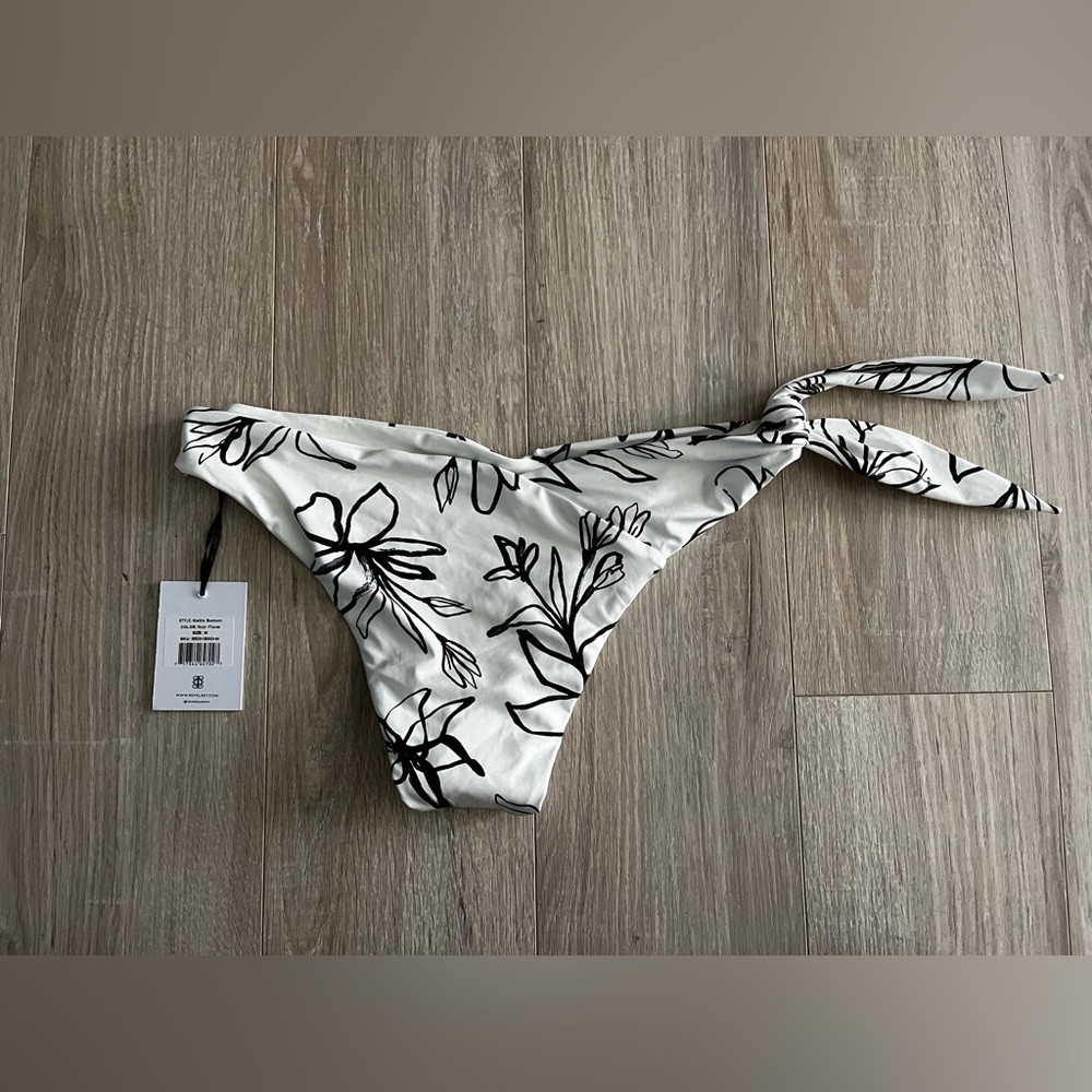NWT Revolve Revel Ray Women’s Noir Floral Bikini Set Top (Small)/Bottom (Medium) - Picture 10 of 11